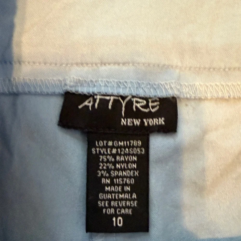 Attyre women 10 medium skort skirt Light Blue Scallop Hem stretch shorts casual